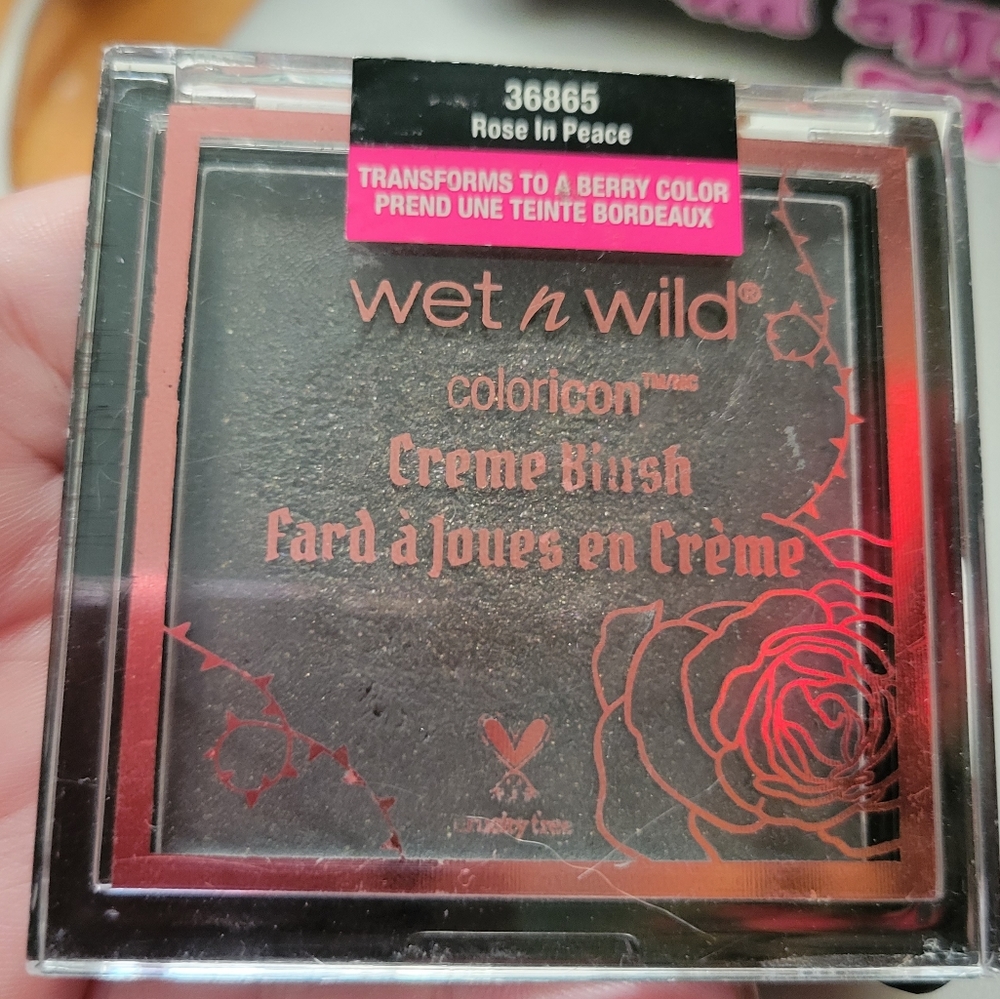 Wet n Wild Color Icon cream blush Rose in Peace